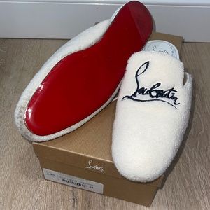 100% Authentic Christian Louboutin Navy Coolito Donna Flat ♥️